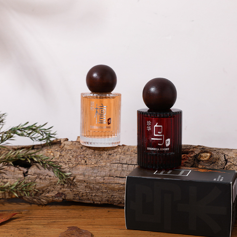 عطر خشب الأبنوس الثمين وخشب ال - مراجعة Perfume Royal Fragrance وسعره