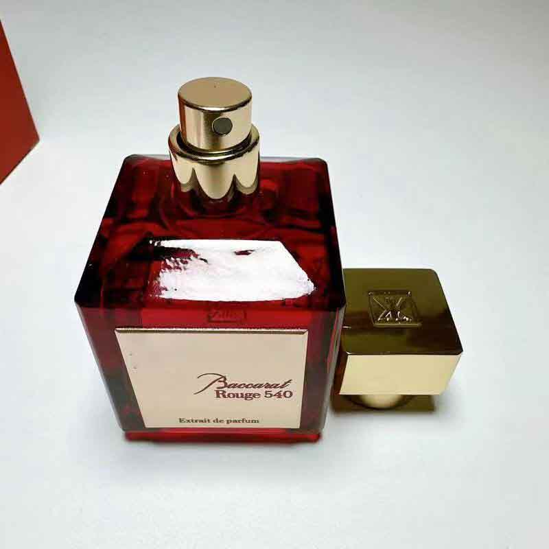 عطر باكارا 540 إيسنس هو عطر زه - مراجعة Amber Musk Oil وسعره